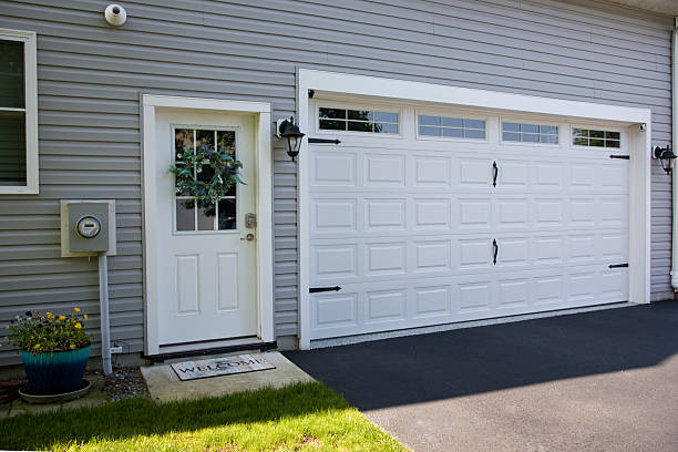 24/7 Emergency Garage Door Panel Replacement experts in Bethesda, OH